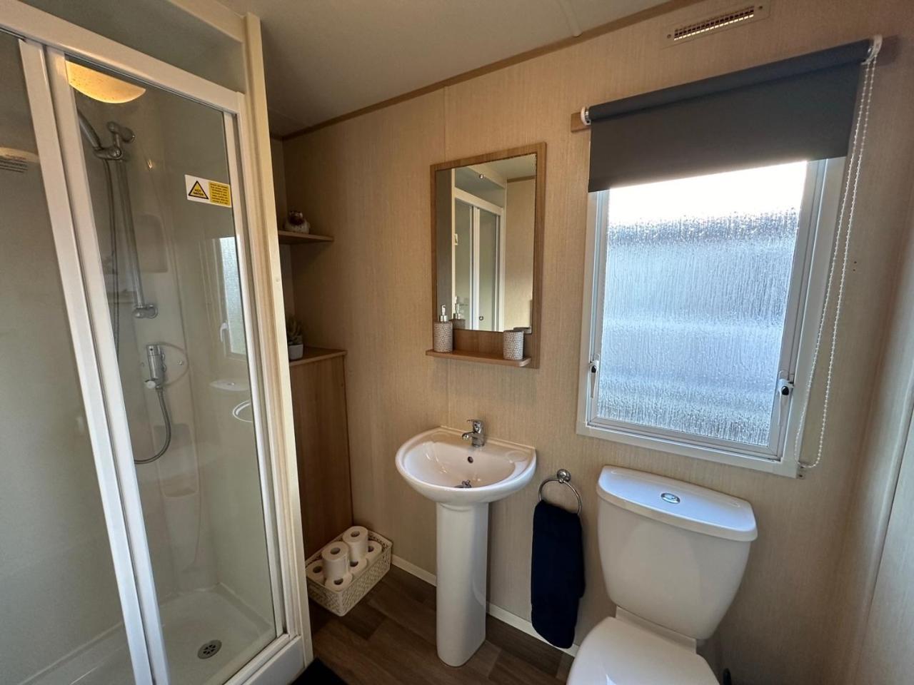 Beautiful 3-bedroomed In Мейблторп