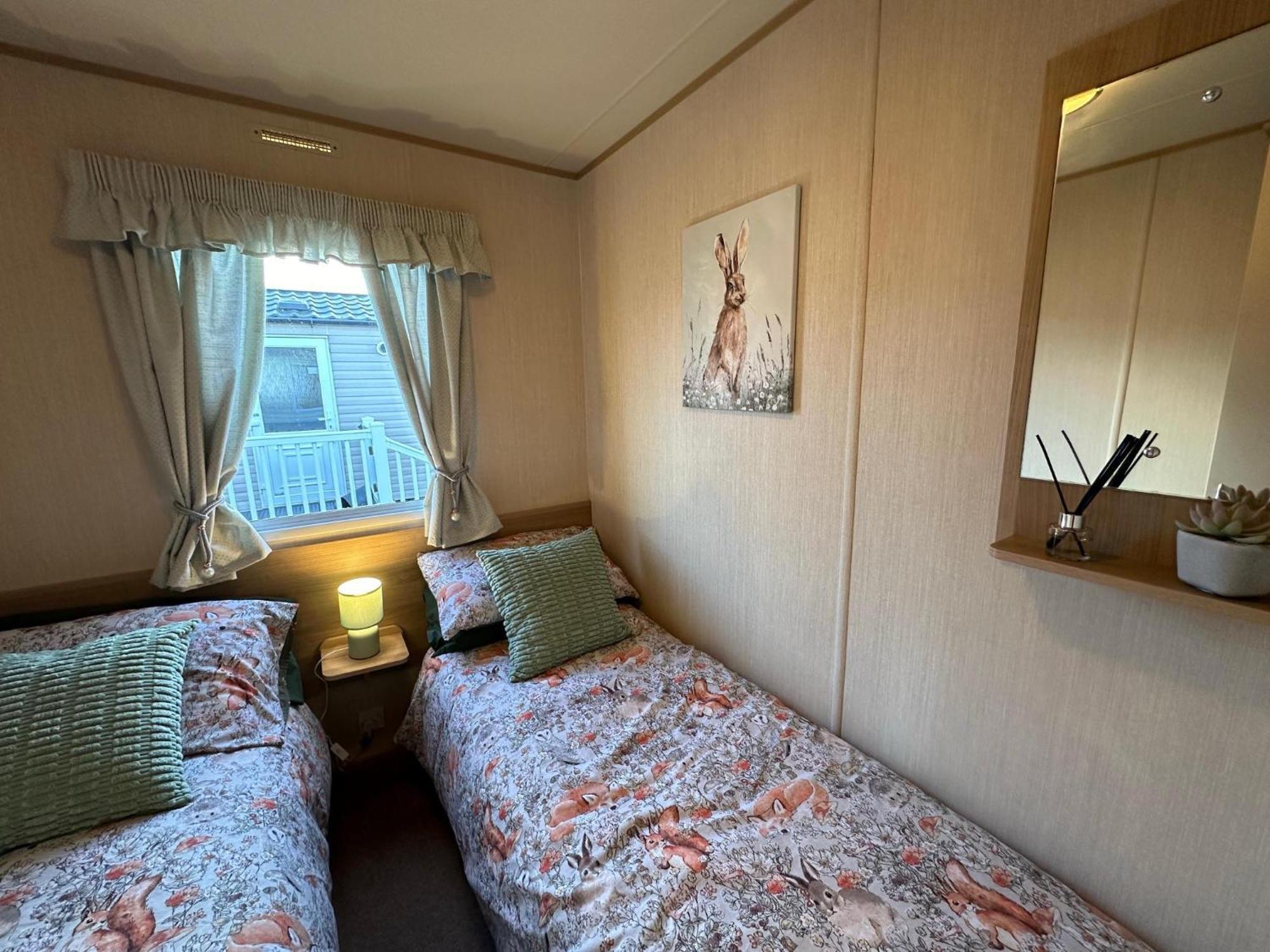 Beautiful 3-bedroomed In Мейблторп