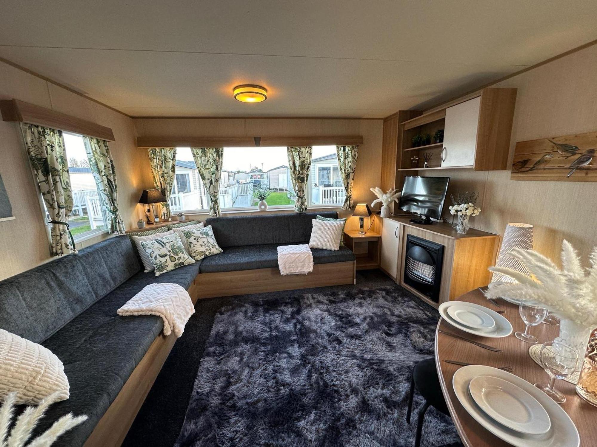 Beautiful 3-bedroomed In * Мейблторп